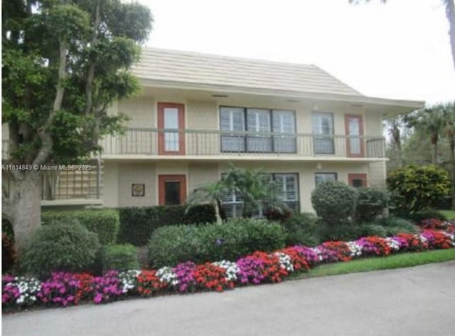 4650 Kittiwake Ct Unit 4650, Boynton Beach, FL 33436 - view of front of home with a balcony