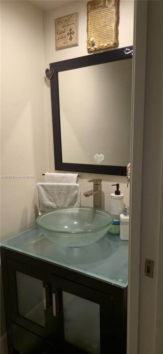 9750 NW 14th St Unit 30-5, Coral Springs, FL 33071 - bathroom featuring vanity