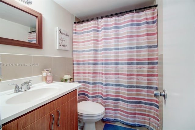 8095 NW 8th St Unit 209, Miami, FL 33126 - full bath with vanity, tile walls, and a shower with shower curtain