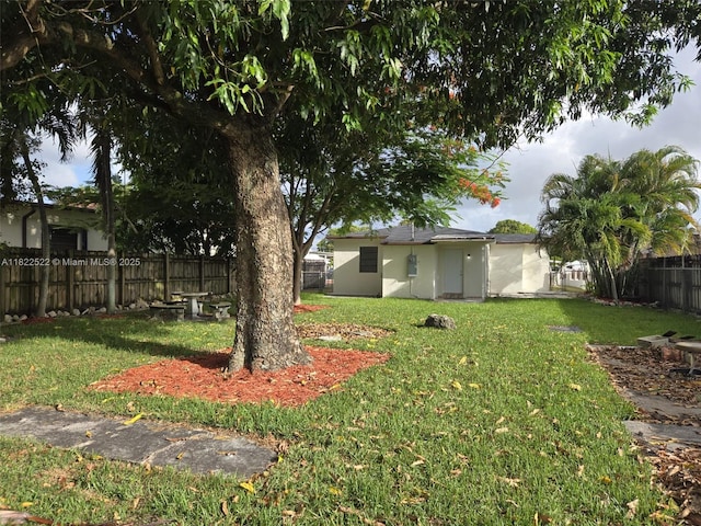 257 E 38th St, Hialeah, FL 33013 - view of fenced backyard