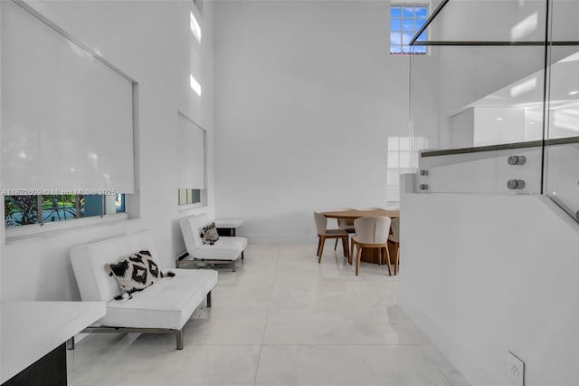 942 Lavender Cir, Weston, FL 33327 - interior space featuring a high ceiling and baseboards