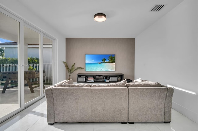 942 Lavender Cir, Weston, FL 33327 - living room featuring an accent wall