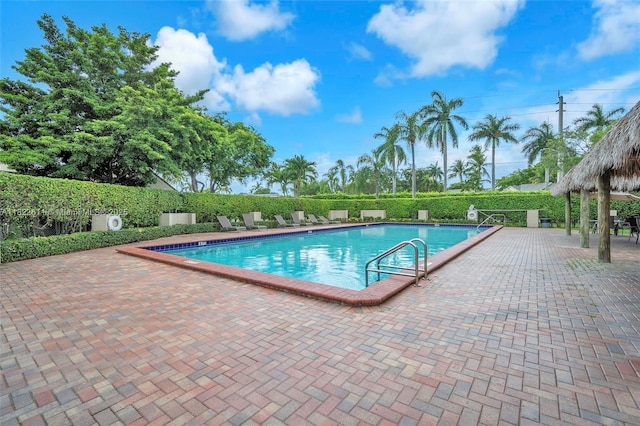 566 Village Lake Dr, Weston, FL 33326 - photo 3