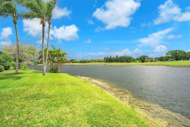 566 Village Lake Dr, Weston, FL 33326 - photo 4