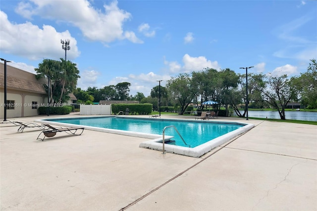 566 Village Lake Dr, Weston, FL 33326 - photo 29