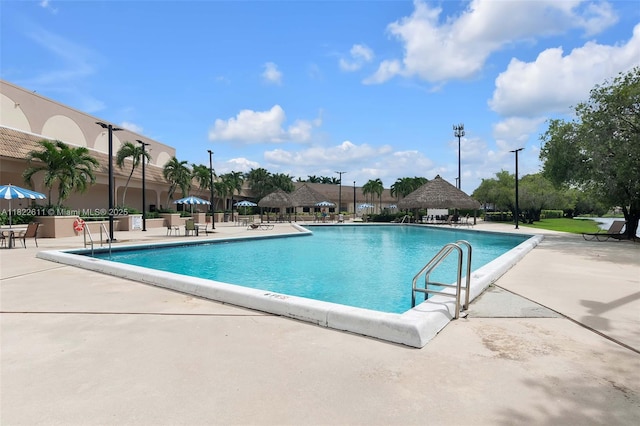 566 Village Lake Dr, Weston, FL 33326 - photo 34