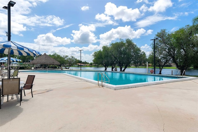 566 Village Lake Dr, Weston, FL 33326 - photo 35