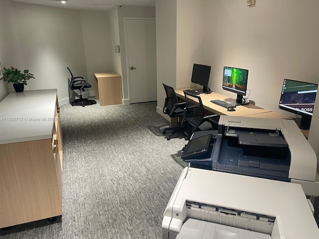 90 SW 3rd St Unit 3010, Miami, FL 33130 - carpeted home office featuring baseboards
