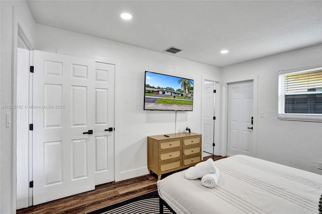 1772 SW 43rd Ave, Fort Lauderdale, FL 33317 - bedroom featuring dark wood finished floors and recessed lighting