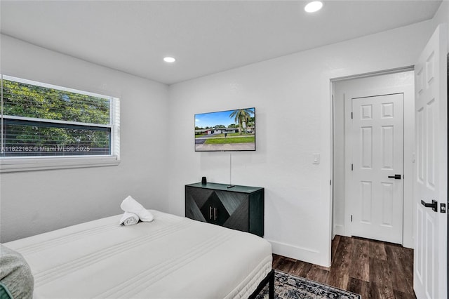 1772 SW 43rd Ave, Fort Lauderdale, FL 33317 - bedroom featuring dark wood-style flooring and recessed lighting