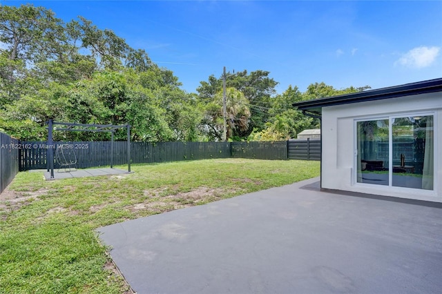 1772 SW 43rd Ave, Fort Lauderdale, FL 33317 - fenced backyard featuring a patio