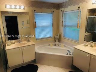 126 Chestnut Cir, Royal Palm Beach, FL 33411 - photo 11
