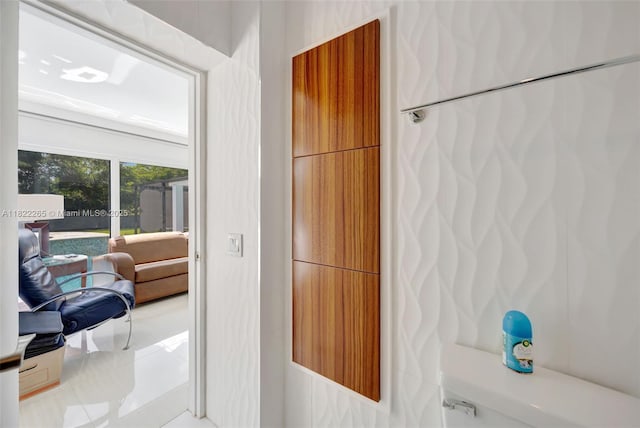11230 SW 69th Ct, Pinecrest, FL 33156 - view of bathroom