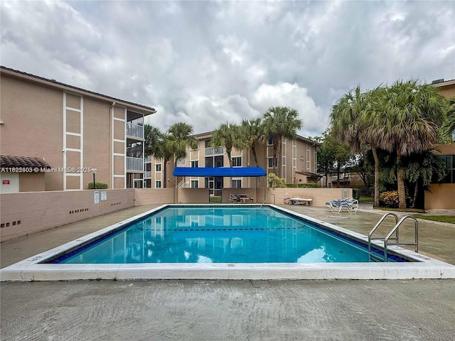 10001 W Atlantic Blvd Unit 321, Coral Springs, FL 33071 - view of community pool