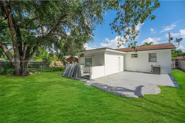 262 NW 57th St, Miami, FL 33127 - photo 23