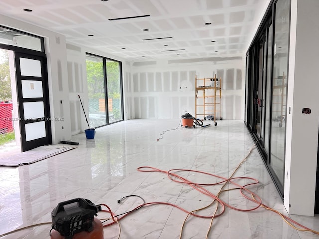 1700 NE 18th St, Fort Lauderdale, FL 33305 - view of building lobby