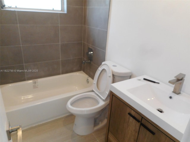 826 N 32nd Ct, Hollywood, FL 33021 - bathroom featuring shower / bathtub combination and vanity
