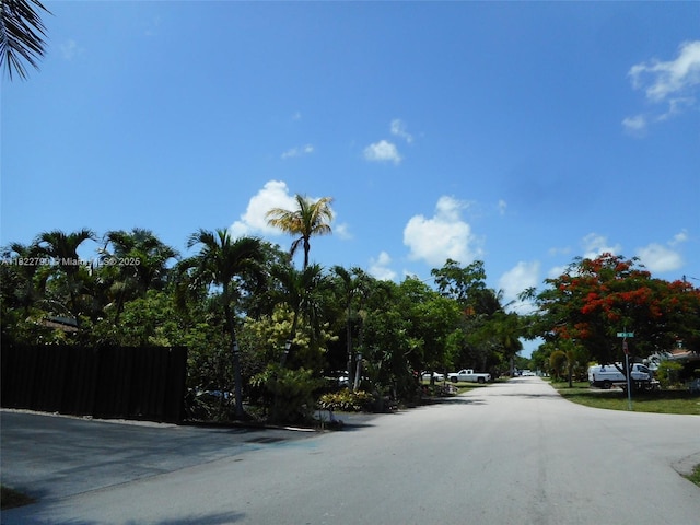 826 N 32nd Ct, Hollywood, FL 33021 - view of asphalt street
