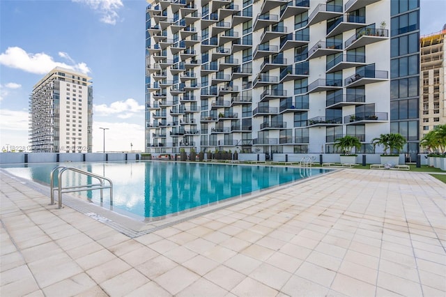 5252 NW 85th Ave Unit 1505, Doral, FL 33166 - view of swimming pool