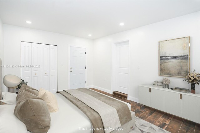 3313 N Ridge Rd, Tallahassee, FL 32305 - bedroom featuring dark wood finished floors, recessed lighting, and a closet