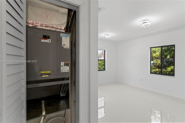 1640 NE 183rd St, North Miami Beach, FL 33179 - view of utility room