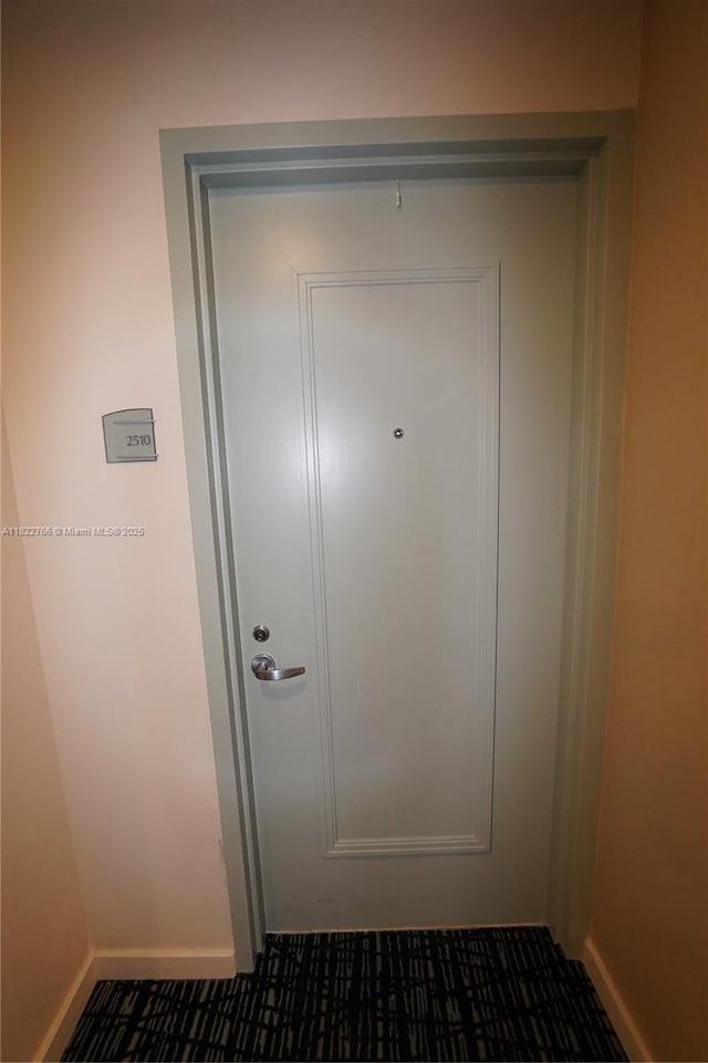 1900 N Bayshore Dr Unit 2510, Miami, FL 33132 - detailed view of baseboards