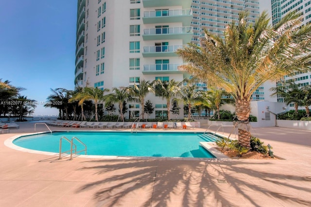 1900 N Bayshore Dr Unit 2104, Miami, FL 33132 - community pool featuring a patio