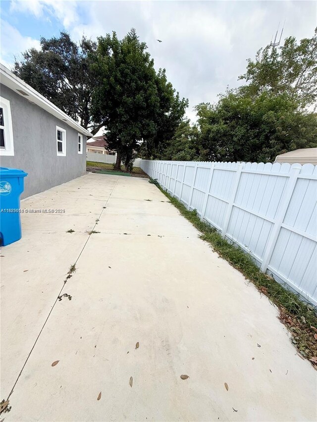 4622 SW 23rd St, West Park, FL 33023 - view of patio