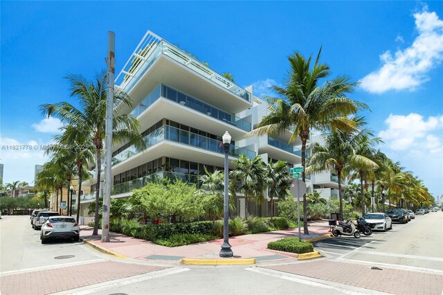 300 Collins Ave Unit 3D, Miami Beach, FL 33139 - view of building exterior