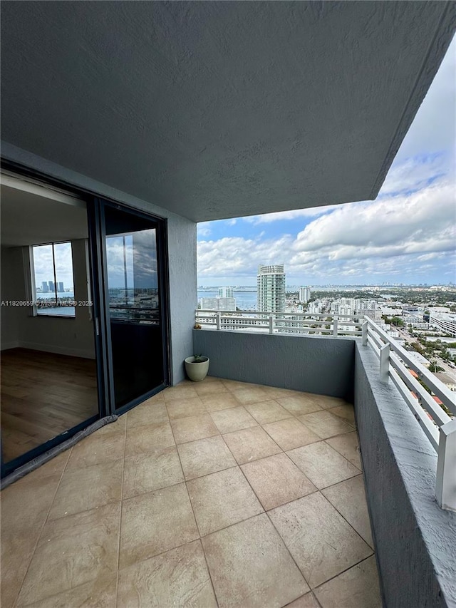 1330 W Ave Unit 3007, Miami Beach, FL 33139 - balcony featuring a view of city