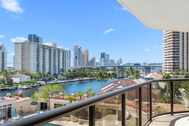 19667 Turnberry Way Unit 6-A, Aventura, FL 33180 - balcony with a view of skyline and a water view