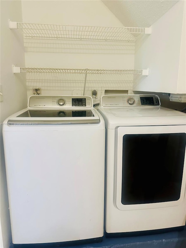18961 NW 22nd St, Pembroke Pines, FL 33029 - laundry room featuring washing machine and clothes dryer