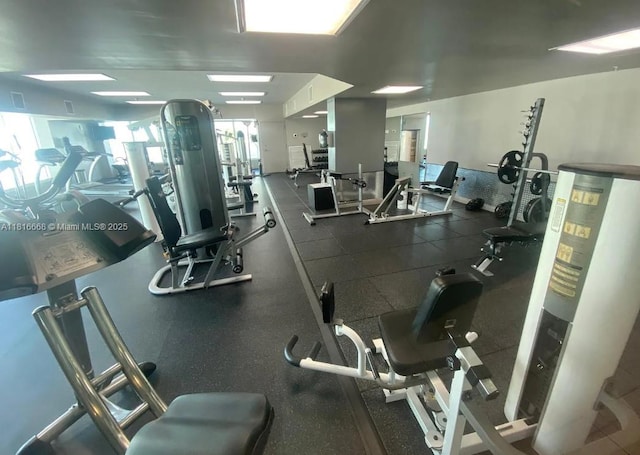 275 NE 18th St Unit 402, Miami, FL 33132 - view of workout area