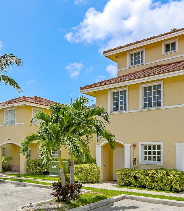 2054 NE 167th St Unit 3-122, North Miami Beach, FL 33162 - photo 1