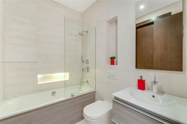2000 S Bayshore Dr Unit 47, Miami, FL 33133 - full bath with tile walls, tub / shower combination, and vanity