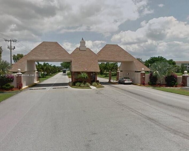 118 Brighton C 118, Boca Raton, FL 33434 - view of asphalt street