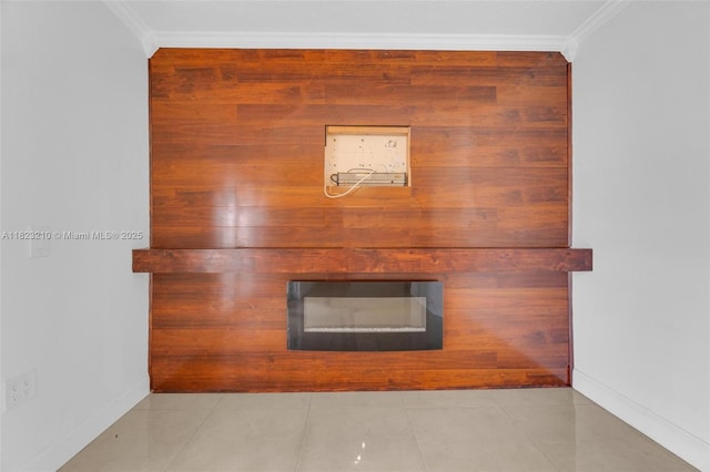 12440 SW 207th Ter, Miami, FL 33177 - detailed view of ornamental molding and baseboards