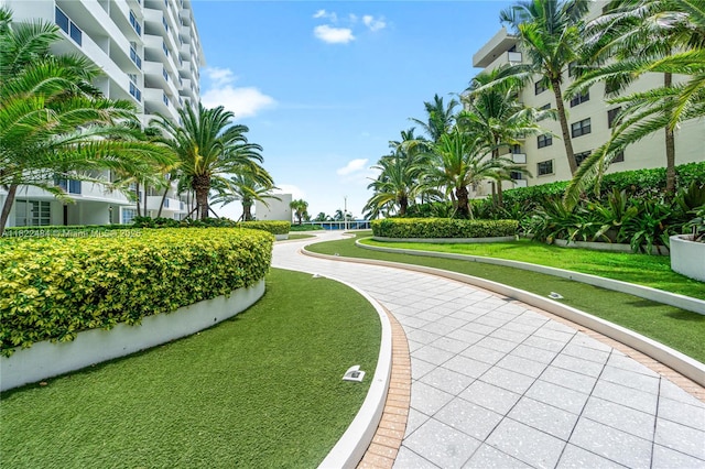 100 Lincoln Rd Unit 811, Miami Beach, FL 33139 - view of home's community with a game area