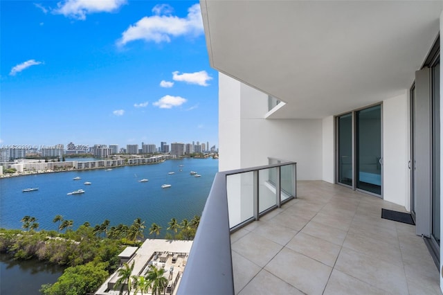 17301 Biscayne Blvd Unit 1704, North Miami Beach, FL 33160 - balcony with a water view and a city view