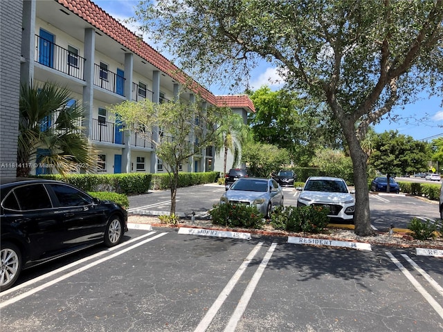 8605 W Sample Rd Unit 101, Coral Springs, FL 33065 - view of uncovered parking lot