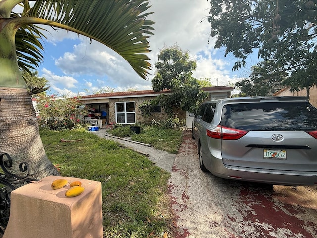 7080 Hope St, Hollywood, FL 33024 - view of green lawn