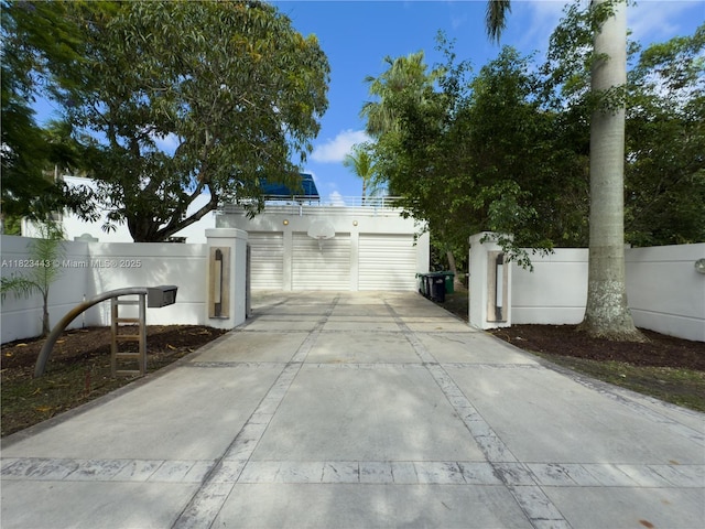 8390 SW 94th St, Miami, FL 33156 - view of gate