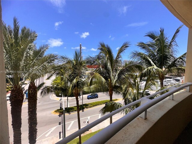 18800 NE 29th Ave Unit 412, Aventura, FL 33180 - view of balcony