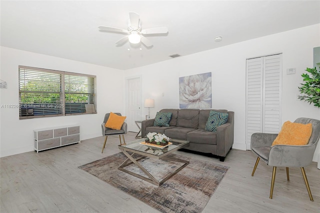 201 Columbus Pkwy, Hollywood, FL 33021 - living area featuring wood finished floors and ceiling fan