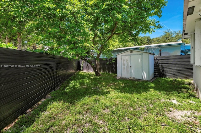 201 Columbus Pkwy, Hollywood, FL 33021 - fenced backyard featuring a storage unit