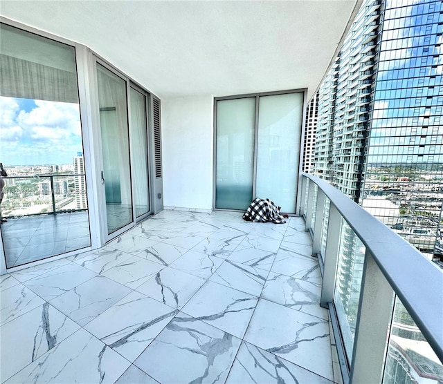 851 NE 1st Ave Unit 2204, Miami, FL 33132 - balcony featuring a city view