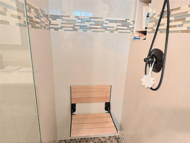 1711 SW 22nd St, Boynton Beach, FL 33426 - detailed view of a tile shower