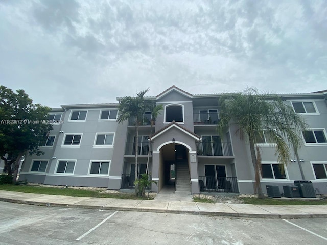 15422 SW 284th St Unit 7207, Homestead, FL 33033 - view of building exterior with uncovered parking