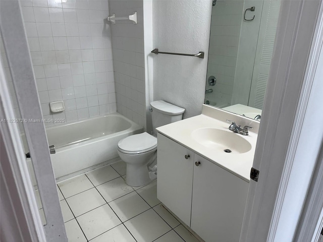 15422 SW 284th St Unit 7207, Homestead, FL 33033 - full bath featuring vanity, bathing tub / shower combination, tile patterned flooring, and a textured wall