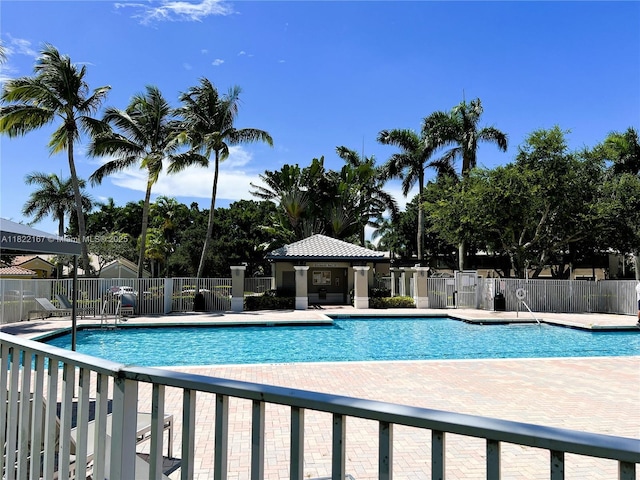 1605 Salerno Cir, Weston, FL 33327 - photo 30
